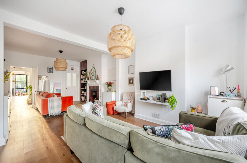 1387441-16-693fde...