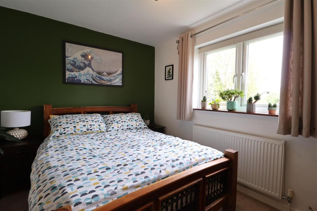 Ivens Close- Main bedroom 3.JPG