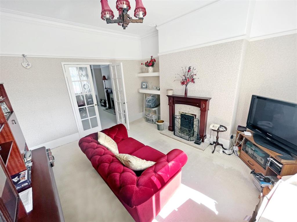 Sitting Room Aspect 2.jpg