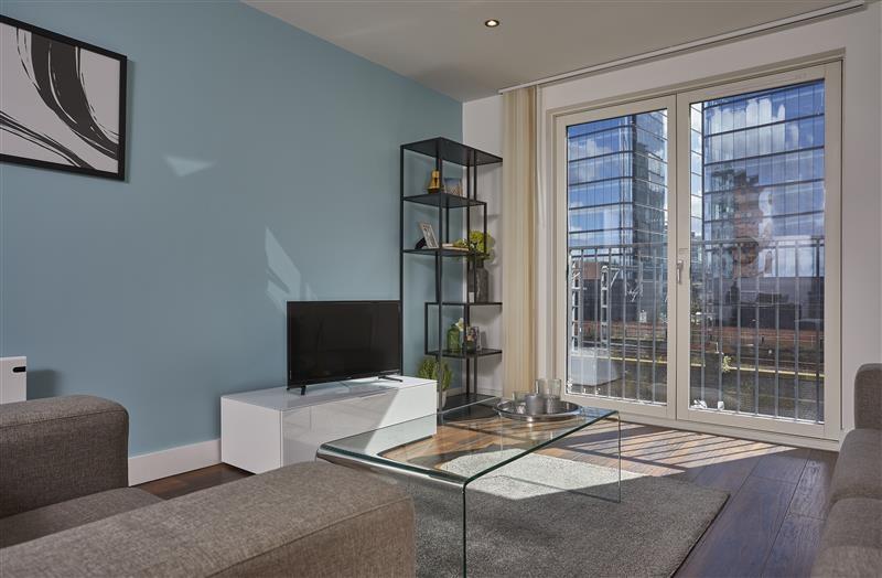 Apartment 405 8 (...