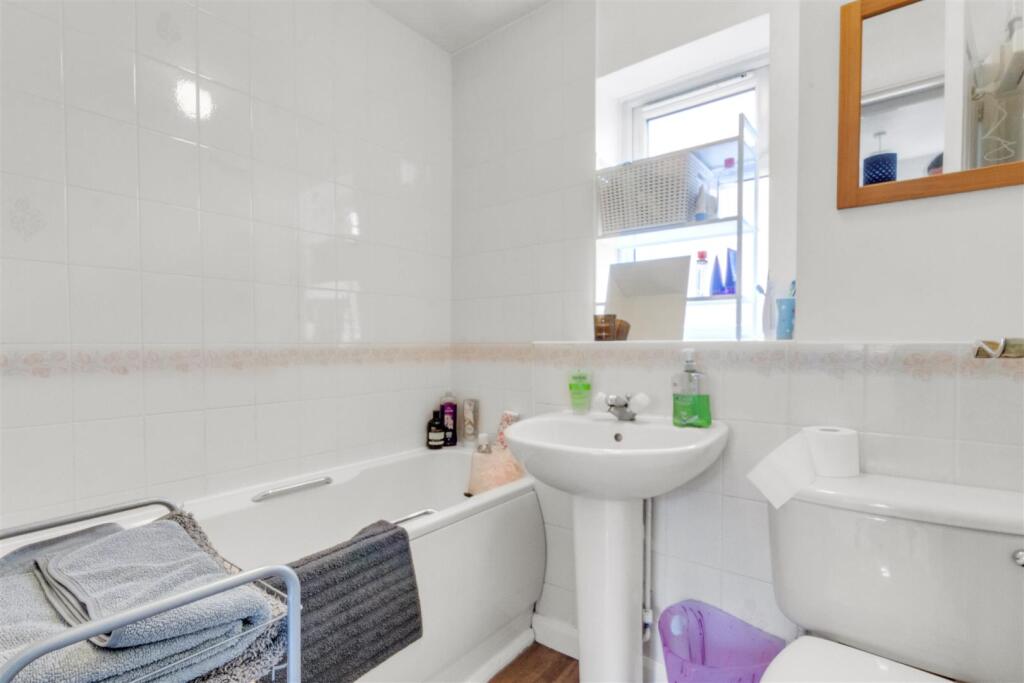 Bathroom.jpg