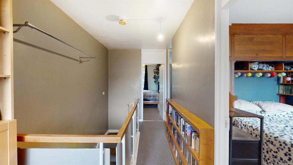 521 Mile End Road - qMwCuwZrpB3B3r8zxuss.jpg