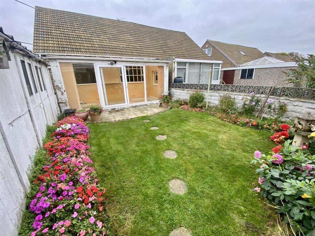 Bramleys Estate Agents - Sugar Lane - Dewsbury (15