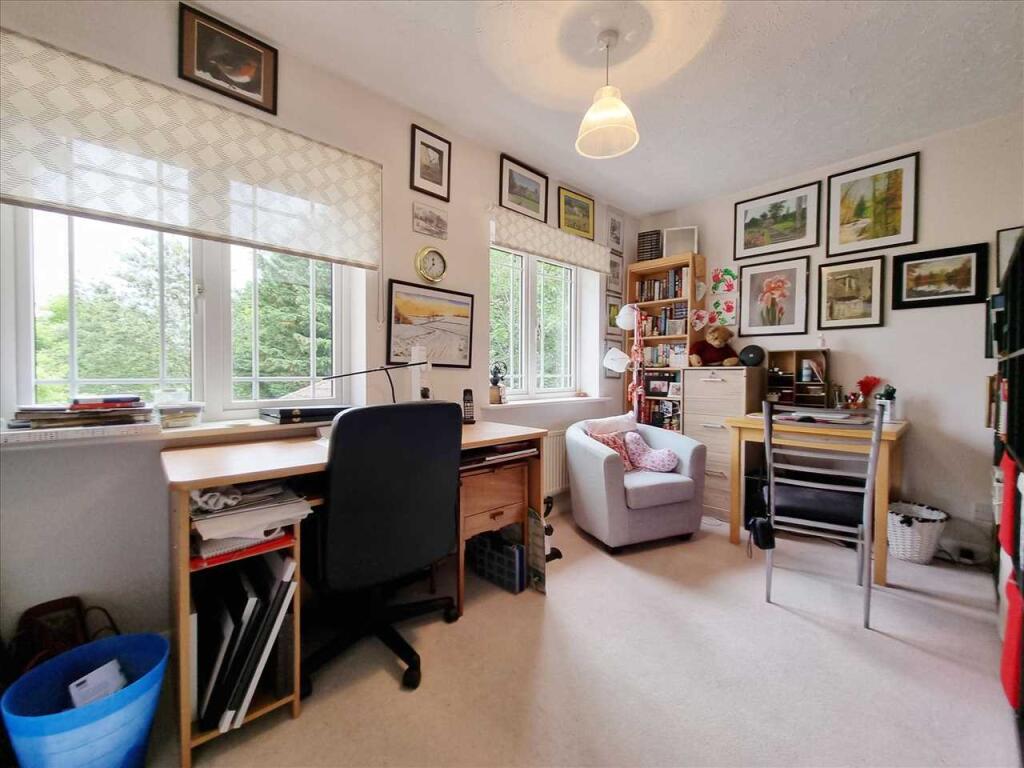 Bedroom 2: