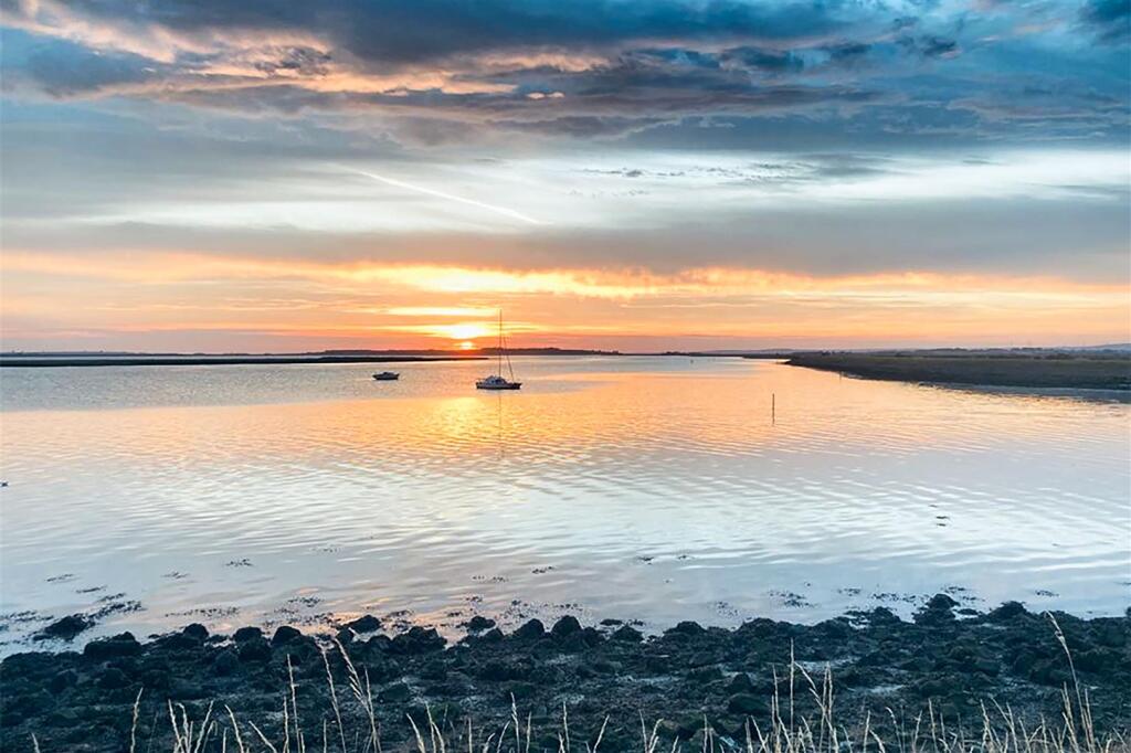 North Quay, Conyer, Sittingbourne