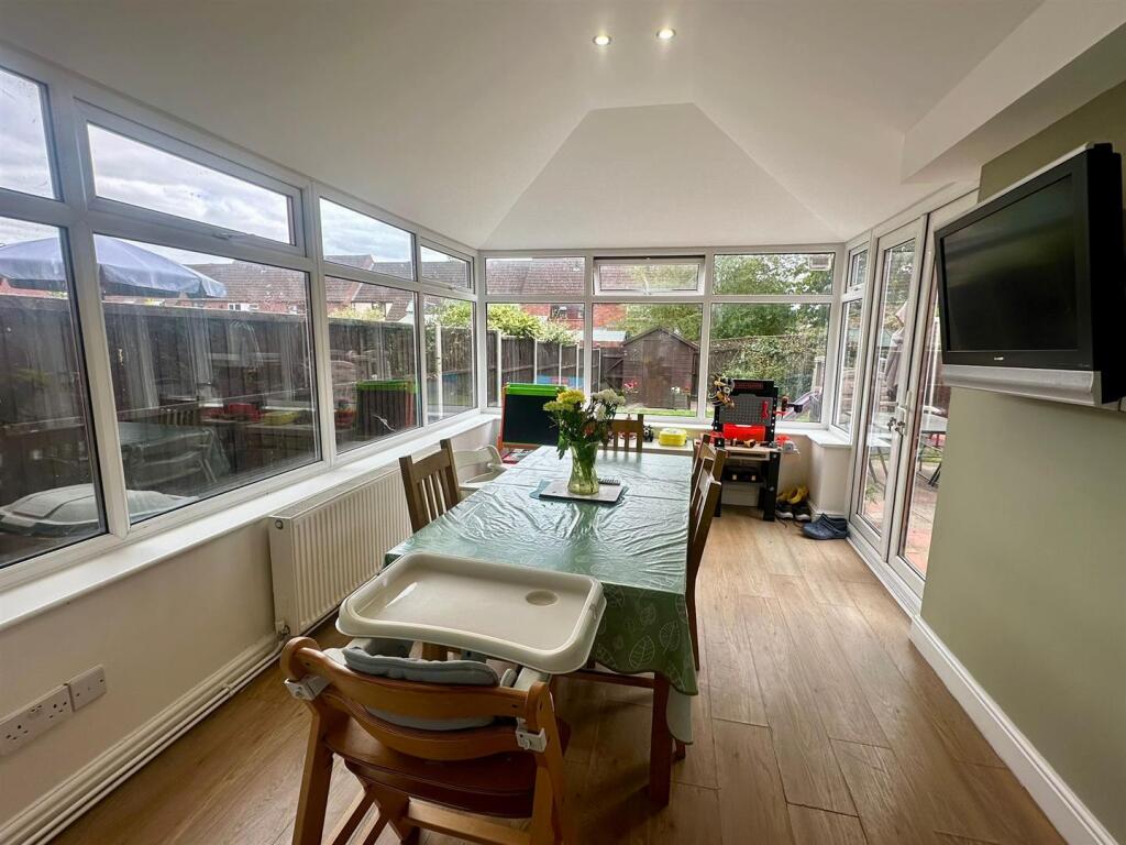 WhatsApp Image 2025-08-21 at 13.49.52_b43776be.jpg