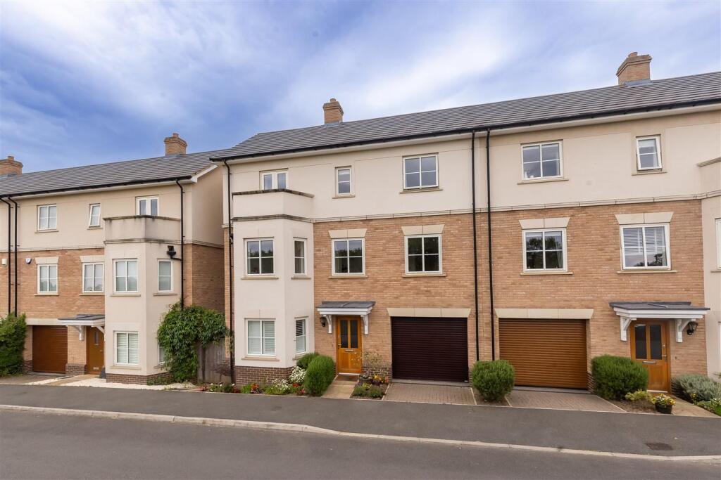 34 Buckingham Road (44).jpg