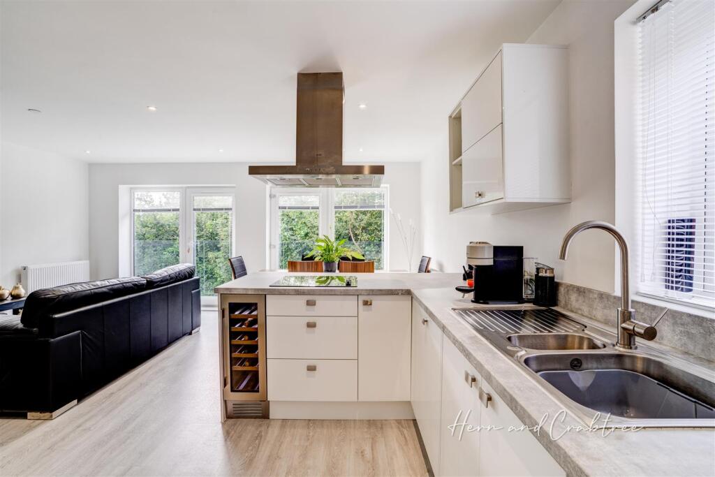 Lozelles Gardens, Lisvane, HernCrabtree (1).jpg