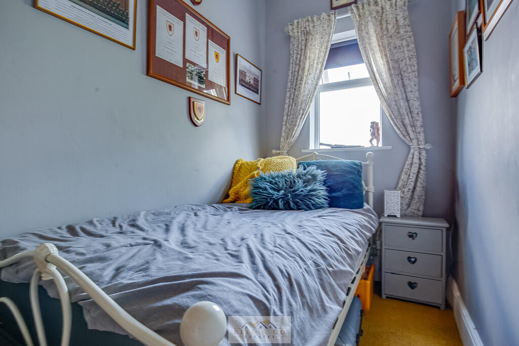Bedroom 2.1