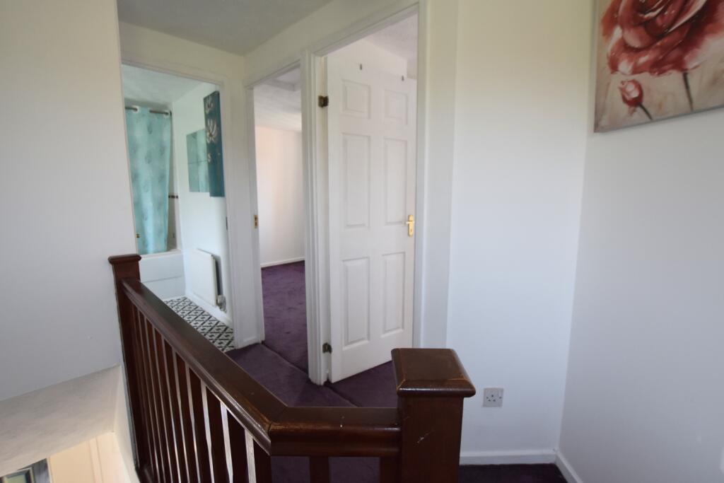 40 Rhodes Place landing