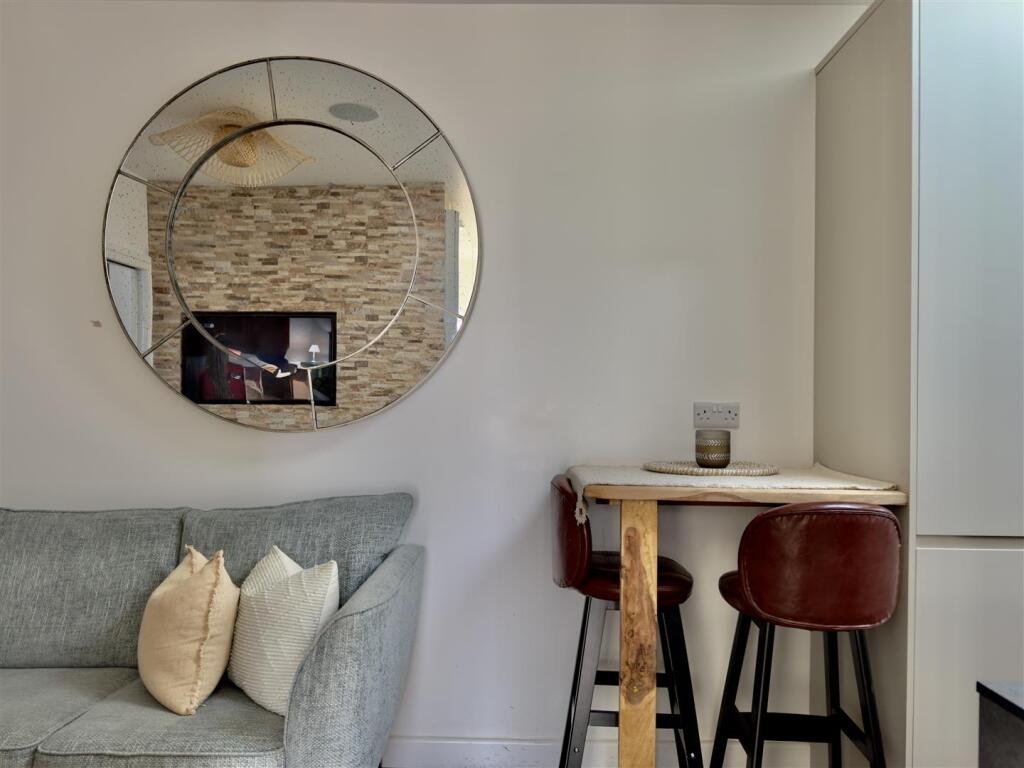 ANNEXE LIVING AREA.jpeg