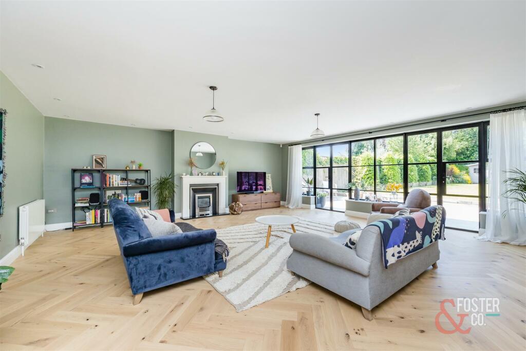 Radinden Manor Road, 32-19.JPG