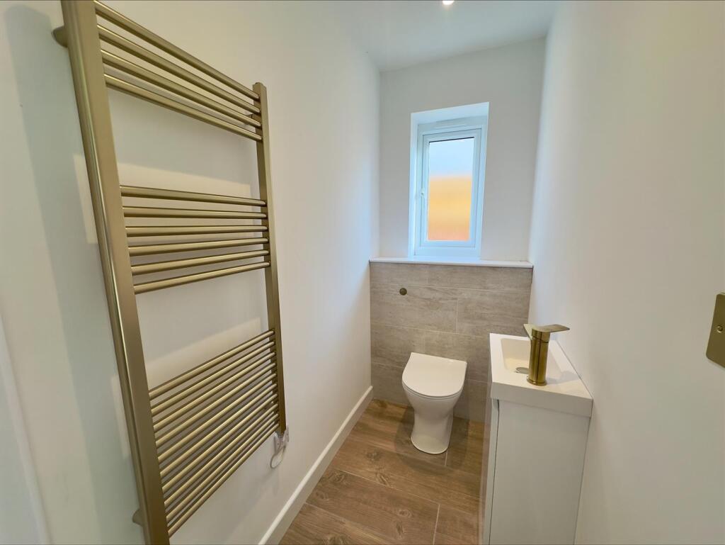 Cloakroom/WC