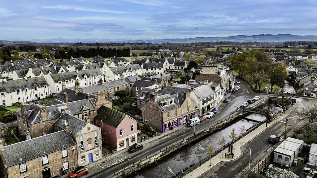 DJI_2025112112234...