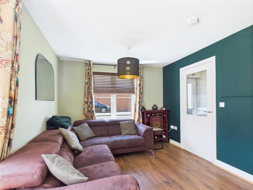 Rockingham Way, Stanton (17).jpg