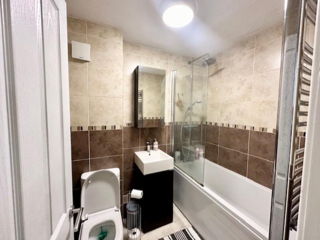 thumbnail_IMG_206...