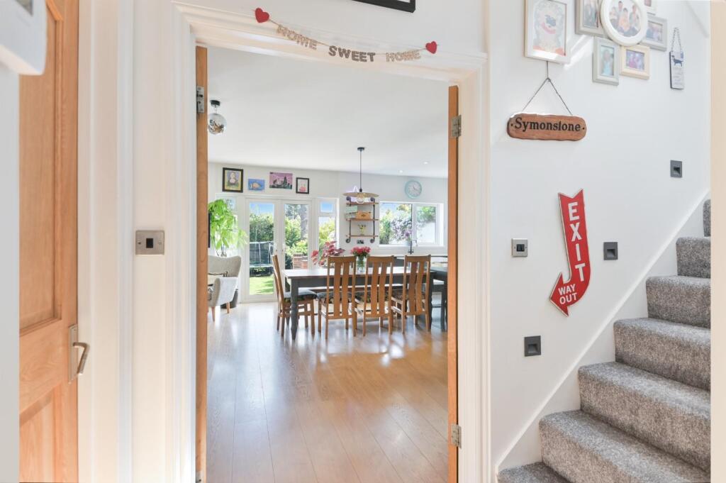 TUDOR AVENUE, (7).jpg