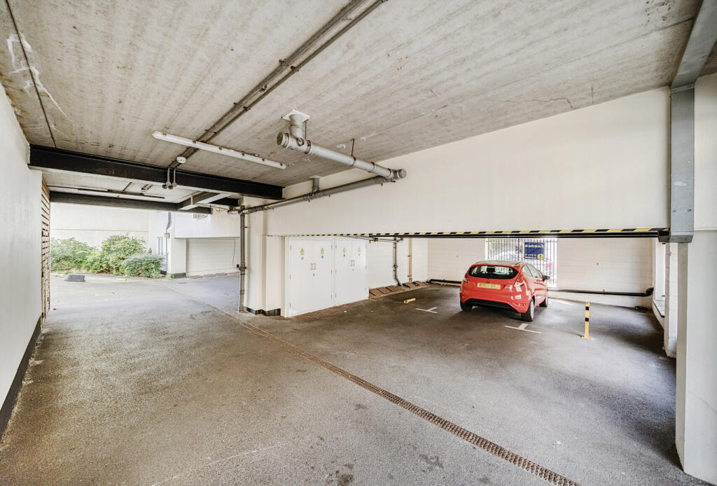 1315294-6-685d240...