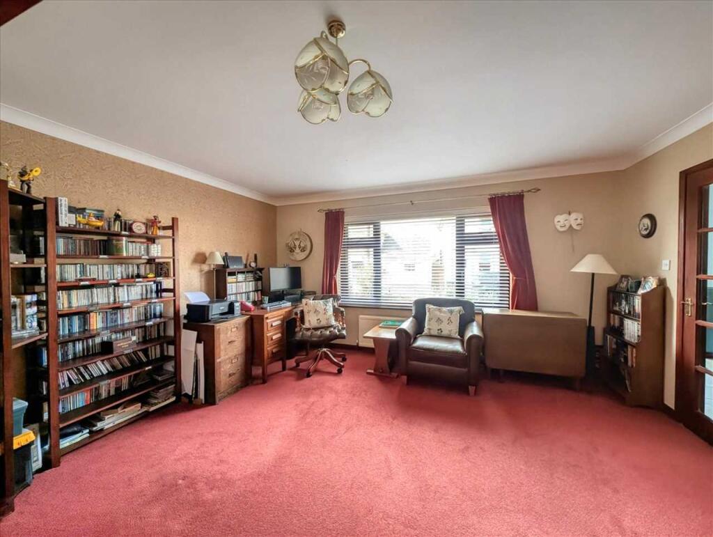 Reception Room /