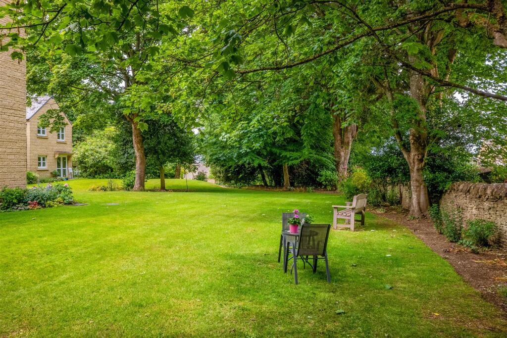 24 Kingstone Court-1643-8.jpg