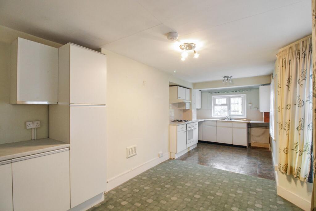 35 Mathews Park Avenue, Stratford, London E15 4AE