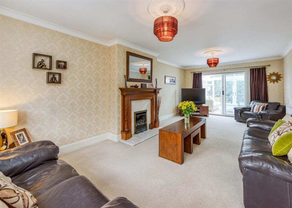 88 Taunton Avenue-11.jpg