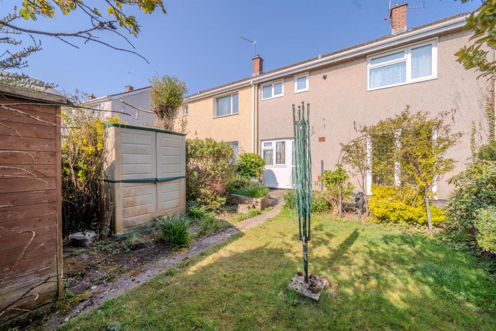 187 Henllys Way-22.jpg