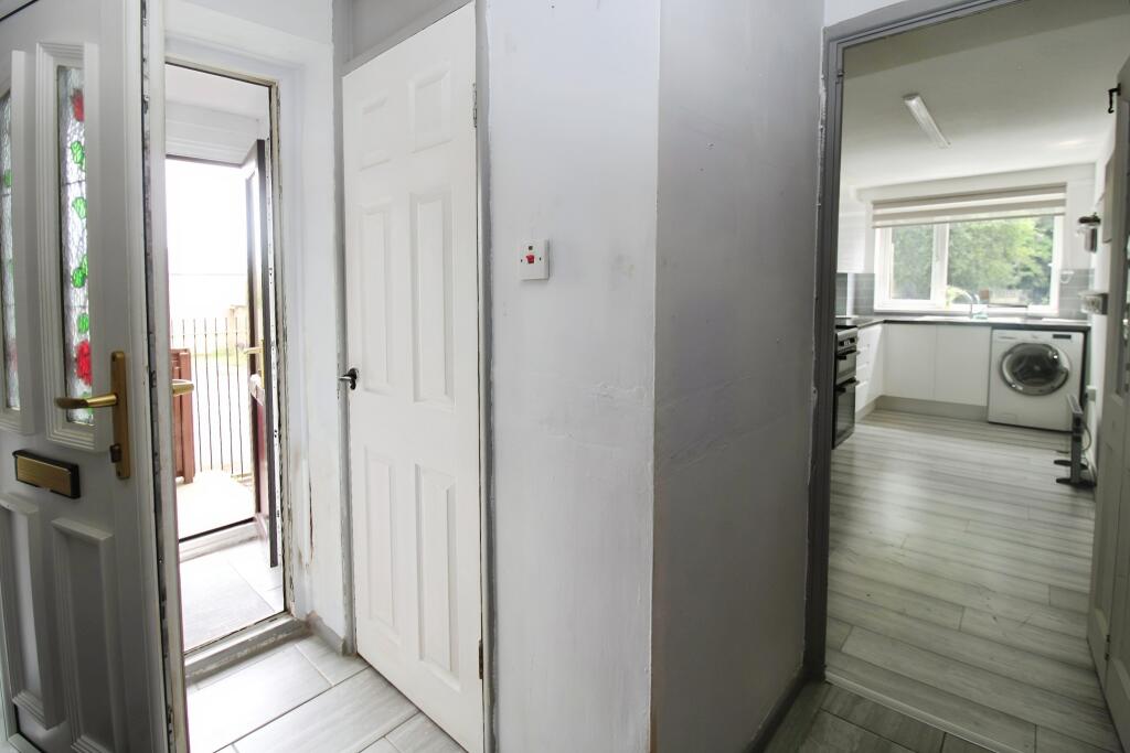 4e19d02b-WhatsApp 20Image 202025-06-13 20at 2009.30.50 20 281 29