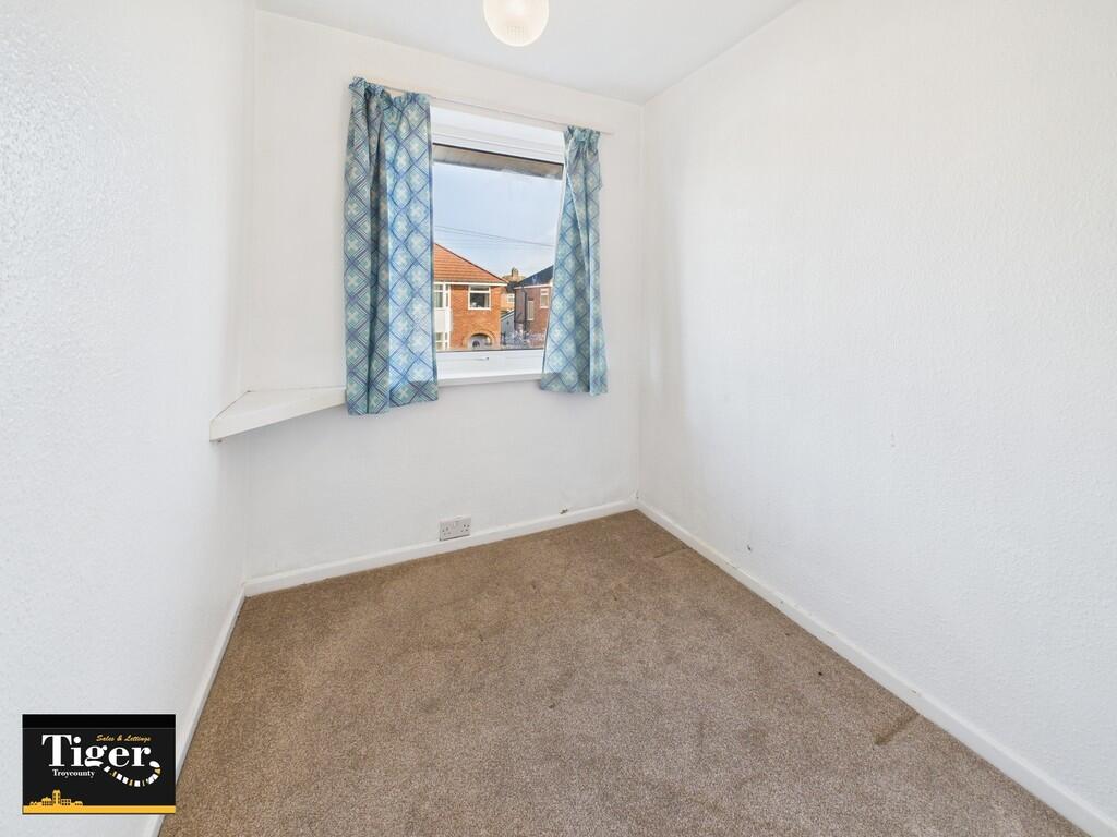 CAM02176G0-PR0768...