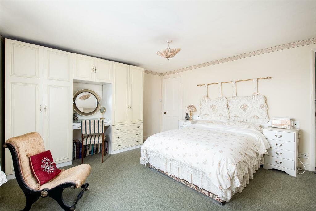 2F_Bedroom1_2.jpg