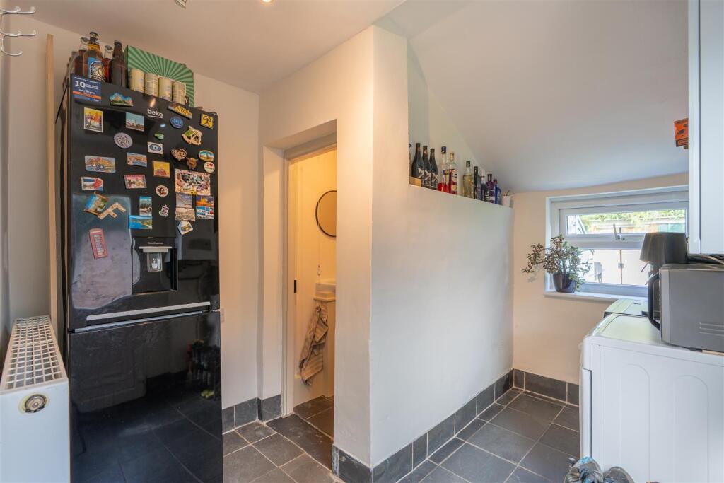 47 Lydyett Lane-9.jpg