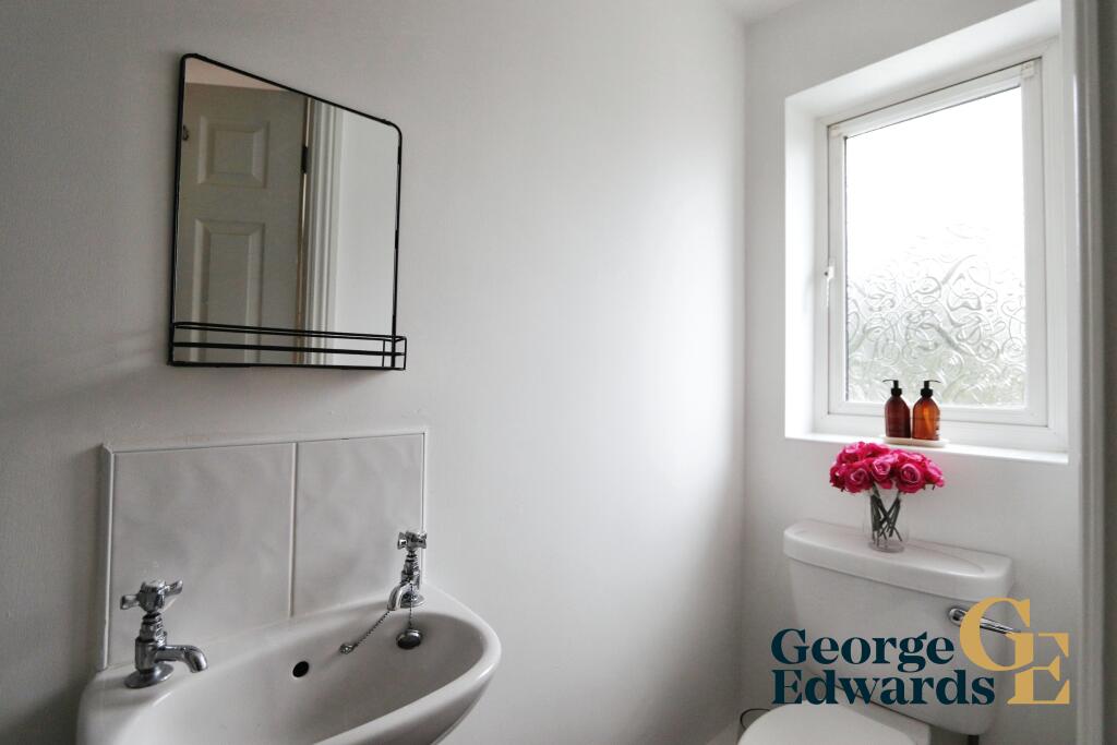 Bedroom Two En-SUite