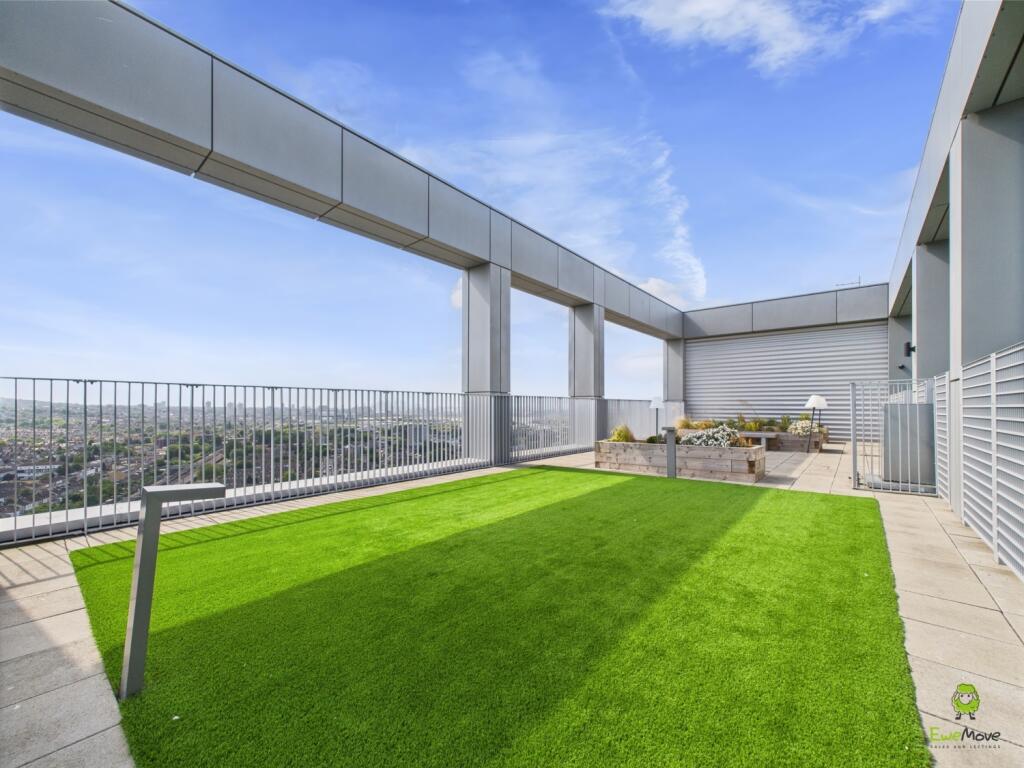 CAM02615G0-PR0059-STILL010