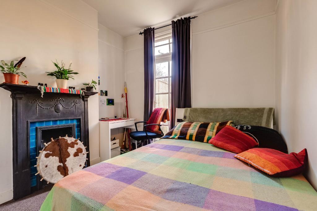 Rear reception - currently as bedroom