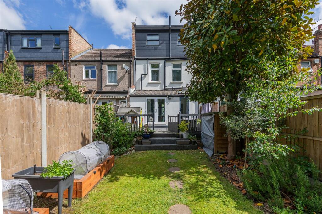 Haldan Road E4