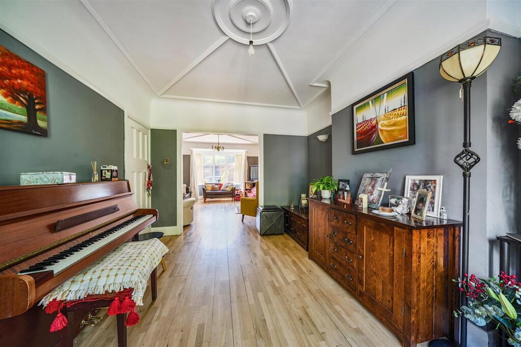 Davidson Frost-Wellings, DFW, Whitchurch Gardens, 