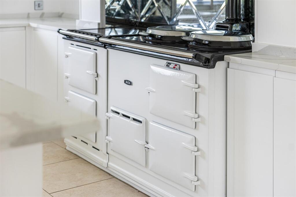 Waverley Court Farm, Monks Walk Farnham, Surrey, G