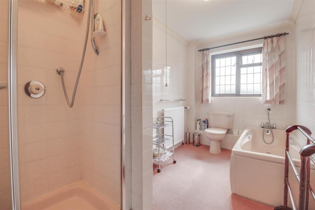 35 RIVERSIDE WALK WICKFORD-8.jpg