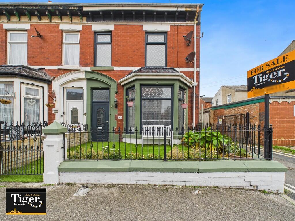 CAM02176G0-PR0725...