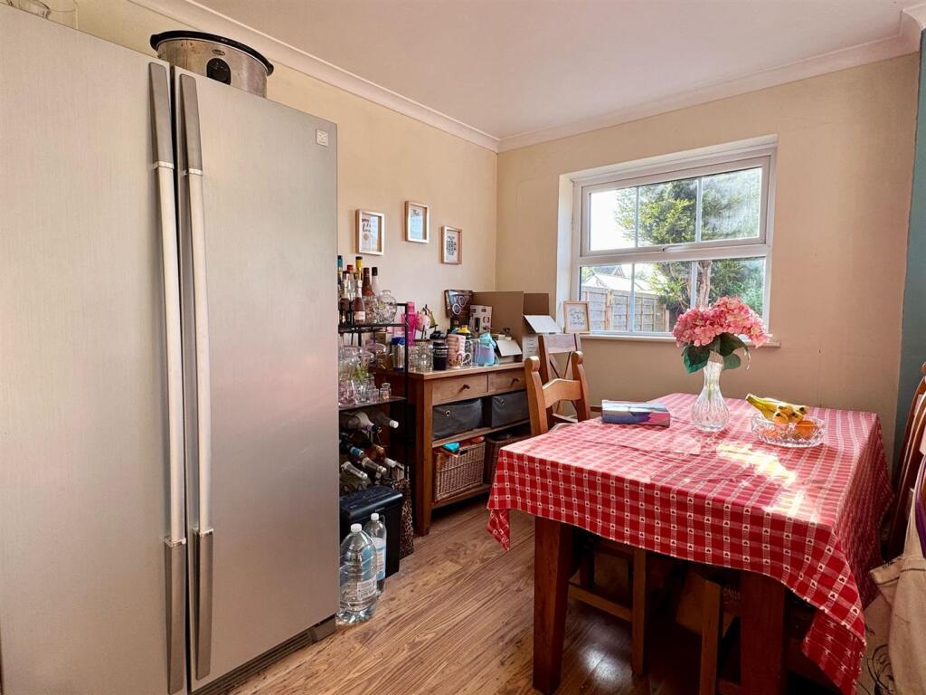 Dining area.jpg
