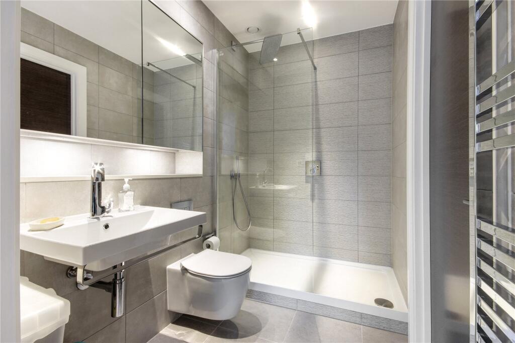 En Suite Shower Room