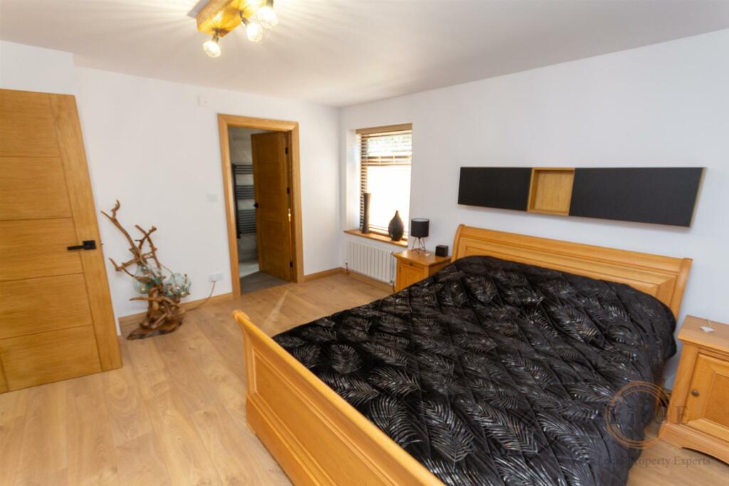 7 hoekman way -19.jpg