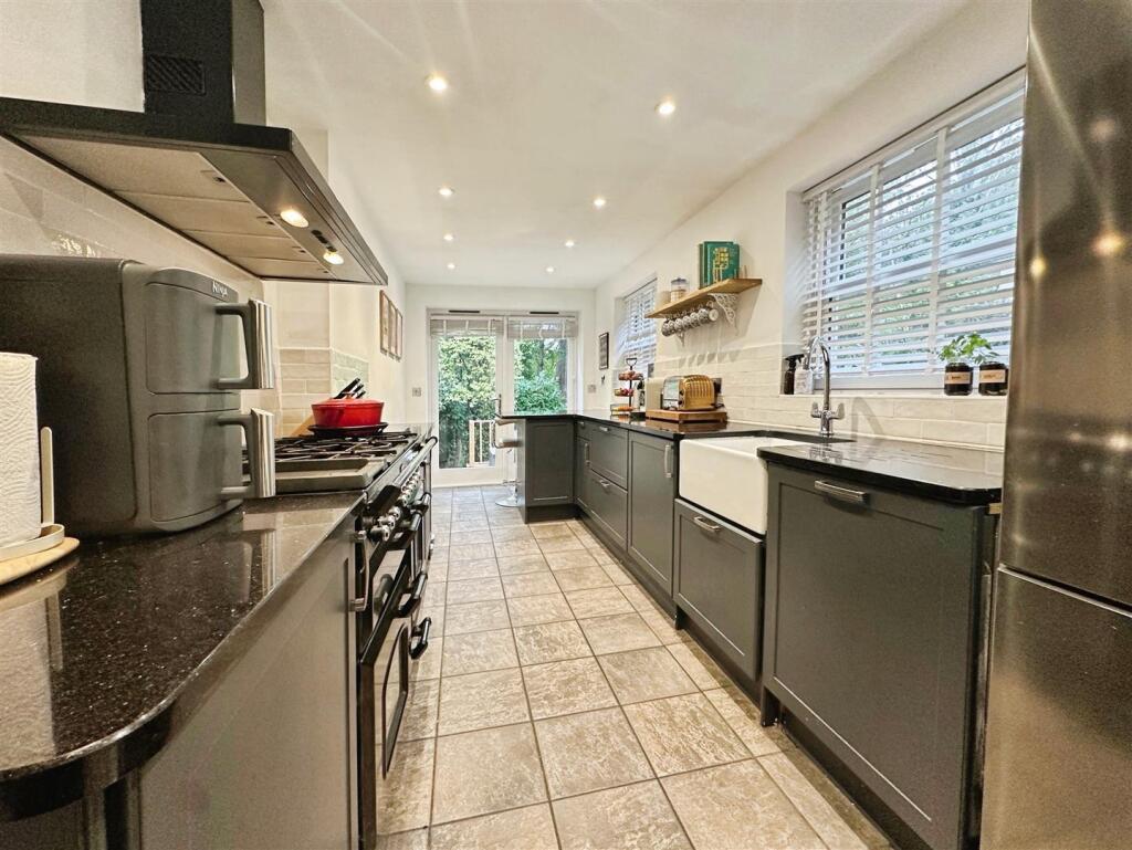 2c7d3c1d--4F84-81D2-4947FE017BFC-85894-00001C1C261