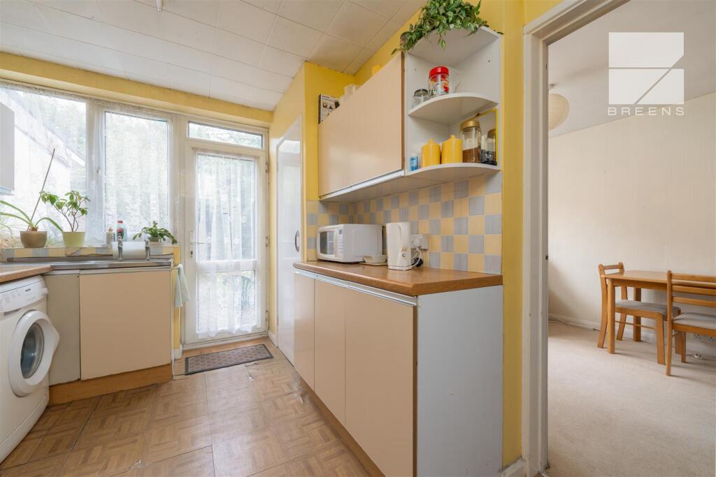 11 Cobham Road_0012.jpg