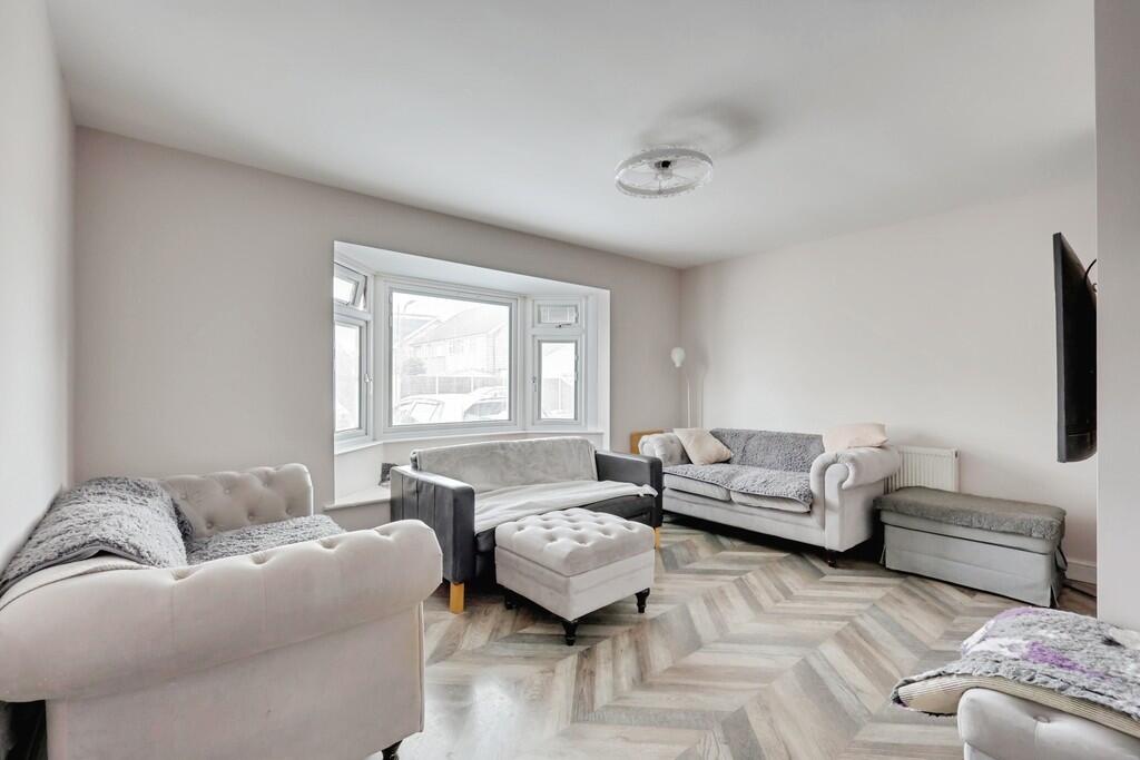 e647b636-4S6A3451...