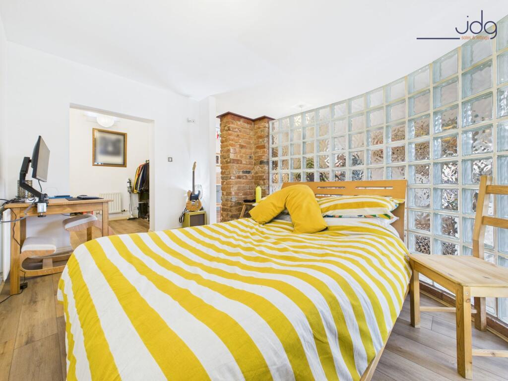 Open Plan Living Accommodation