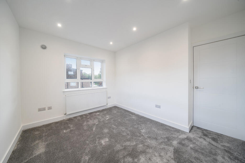 1372080-13-68f79a...