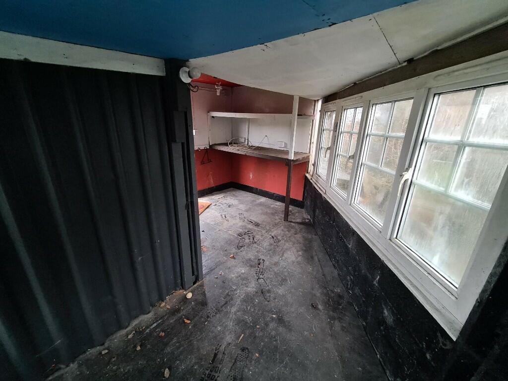 Shed
