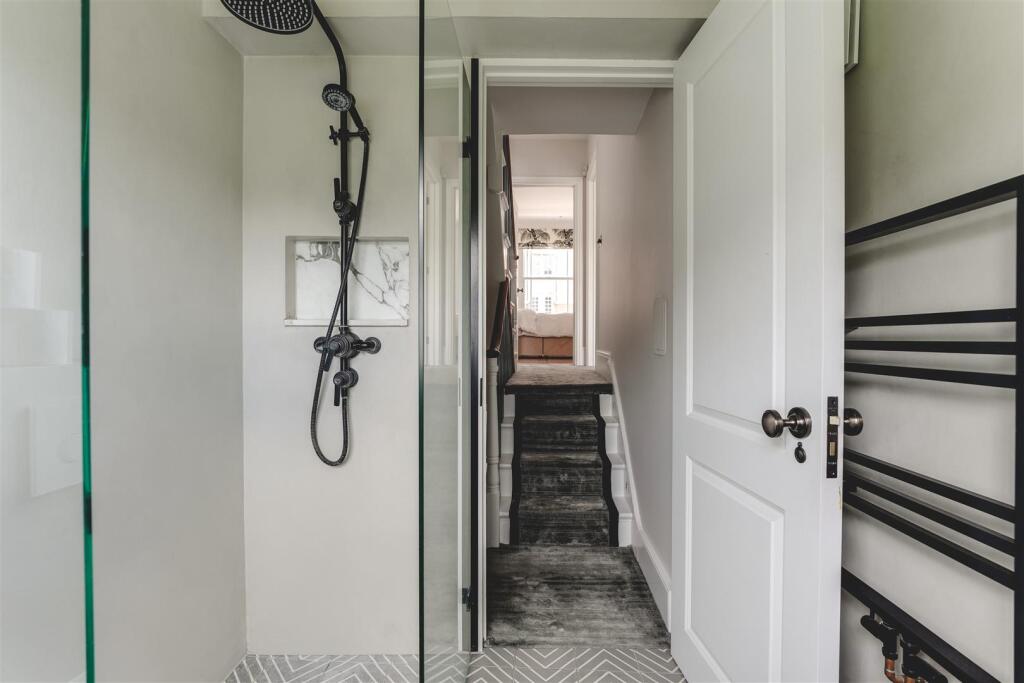 Navarino Road-29.jpg