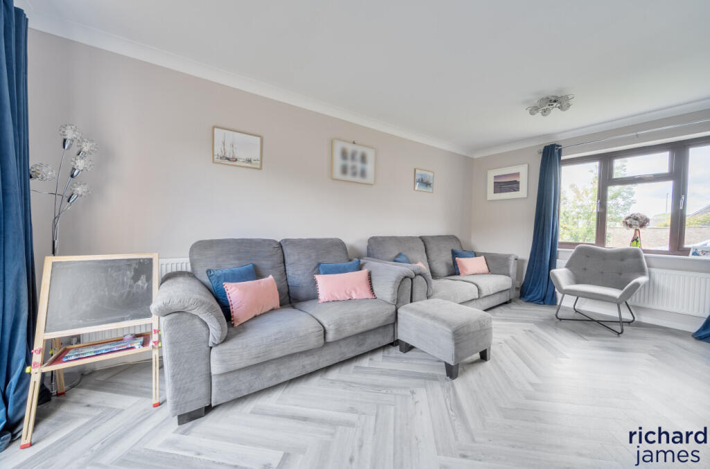 684df7c5717f488997ed9ba6080d4273